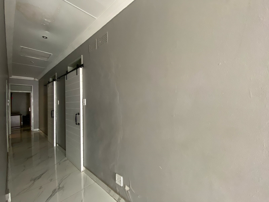 6 Bedroom Property for Sale in Protea Park North West